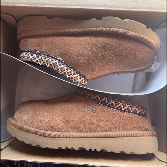 **SOLD** Toddler UGG slip ons size 10c. - Picture 1 of 5